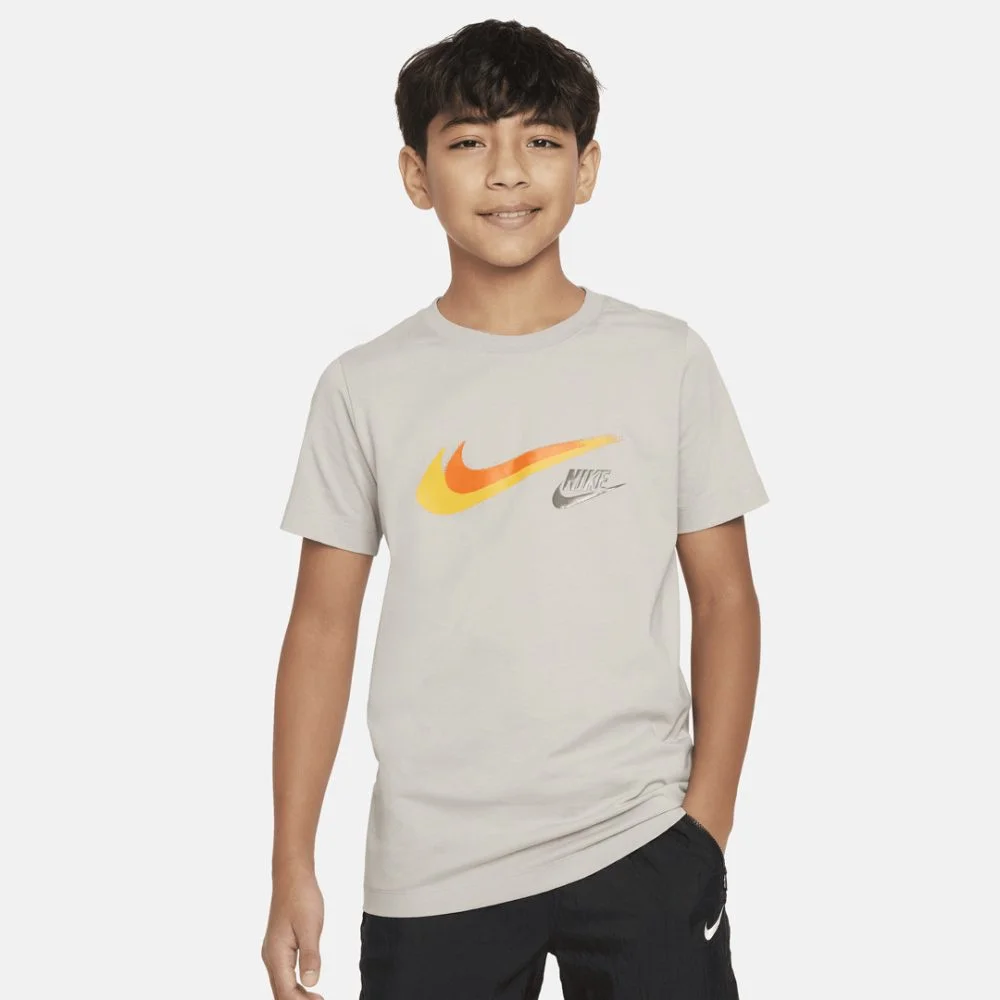 Nike Sportswear Older Kids' (Boys') Graphic T-Shirt