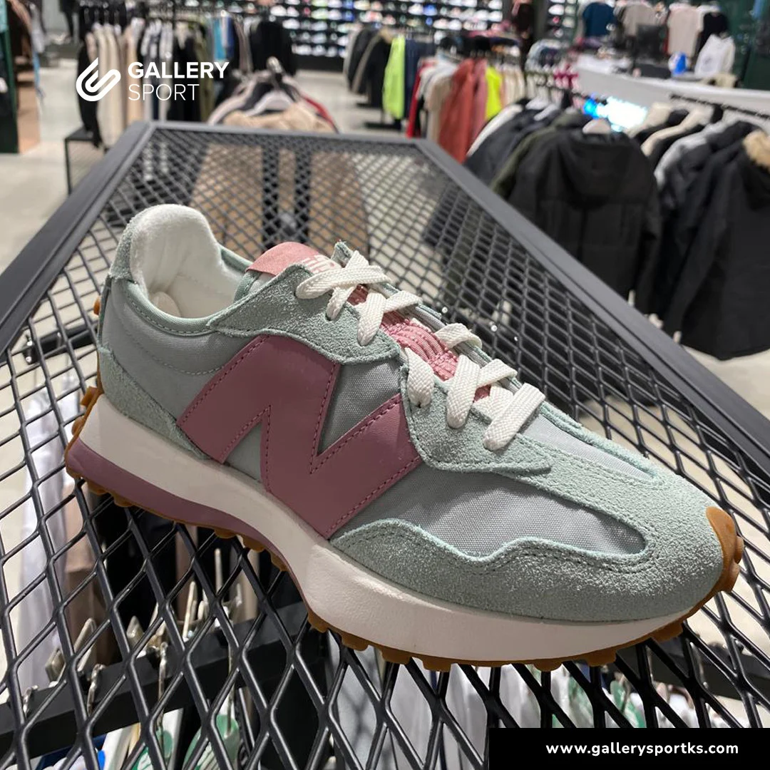 New Balance Sneaker in Raincloud & Pink Tiffany