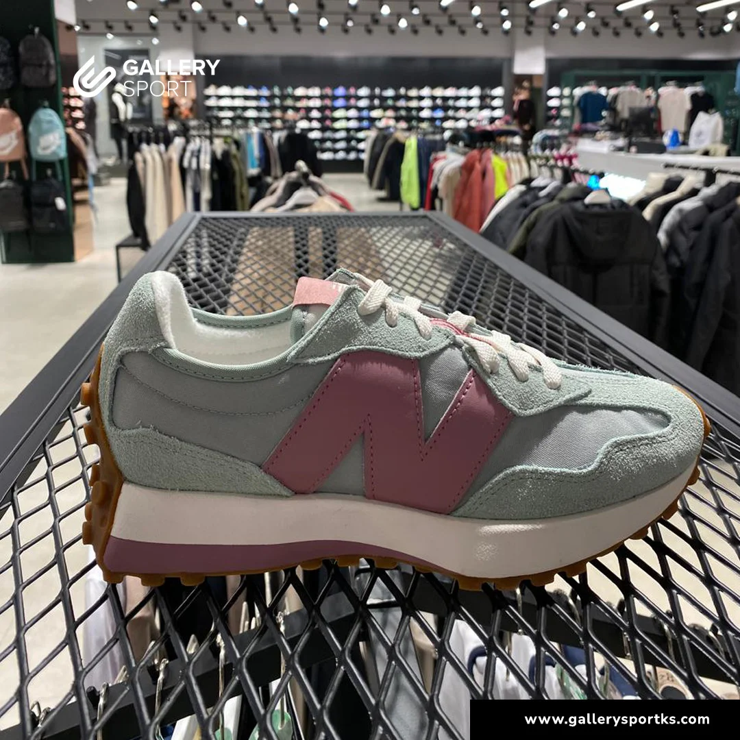 New Balance Sneaker in Raincloud & Pink Tiffany